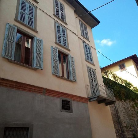 Il Rifugio Di Elizabeth Bed and Breakfast Bergamo Exteriör bild