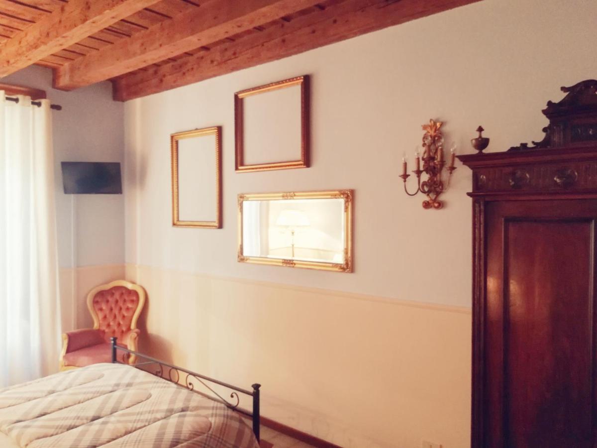 Il Rifugio Di Elizabeth Bed and Breakfast Bergamo Exteriör bild