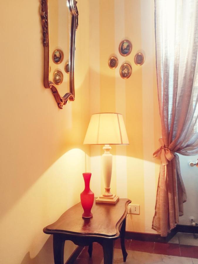 Il Rifugio Di Elizabeth Bed and Breakfast Bergamo Exteriör bild