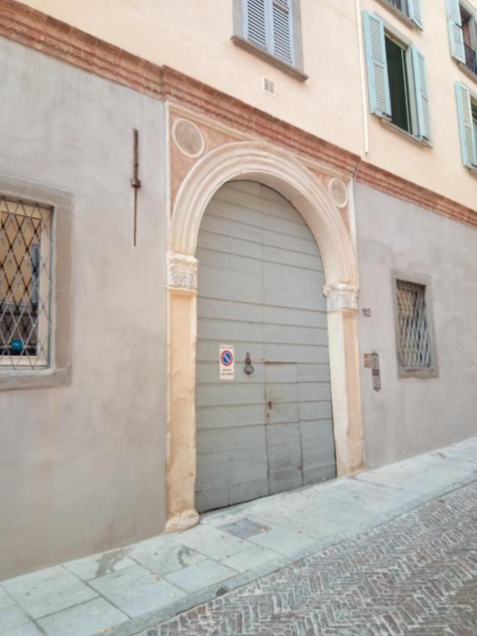 Il Rifugio Di Elizabeth Bed and Breakfast Bergamo Exteriör bild